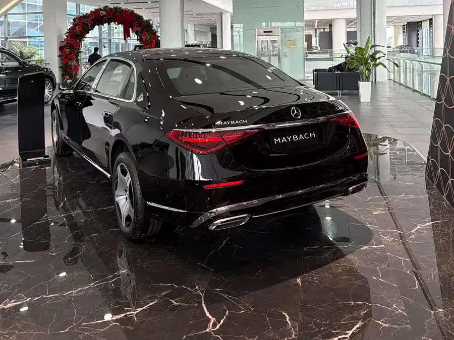 Mercedes Benz Maybach S-Class
