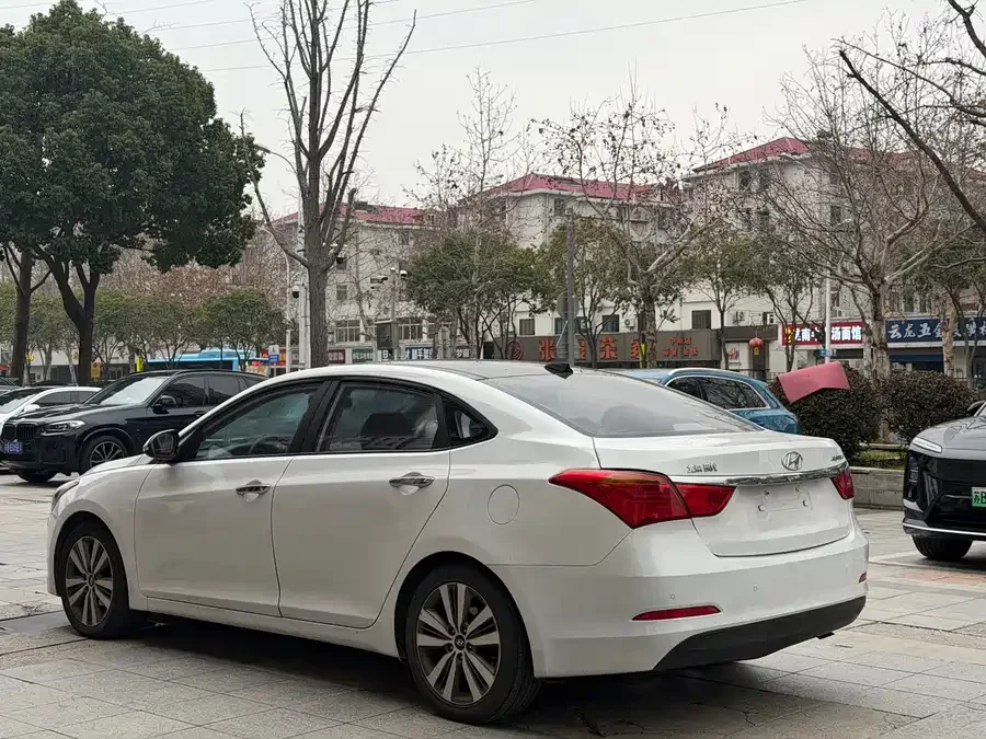 Hyundai Mistra