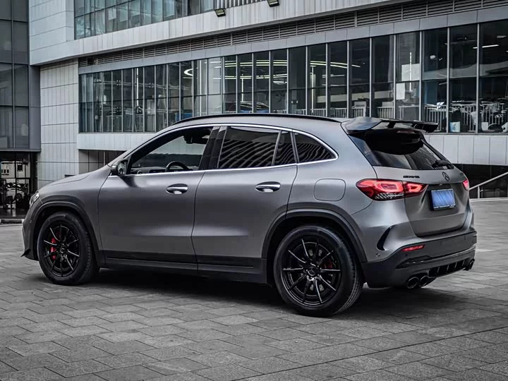 Mercedes-Benz GLA AMG