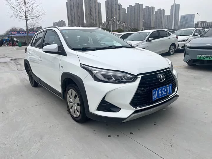 Toyota Yaris L