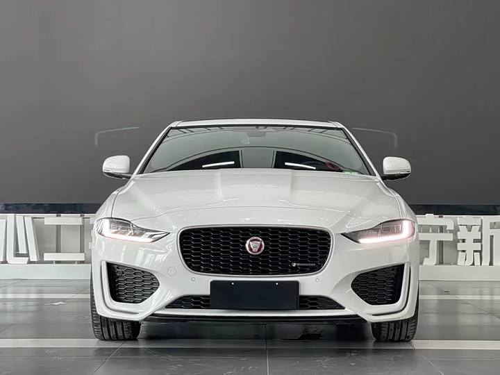 Jaguar XEL
