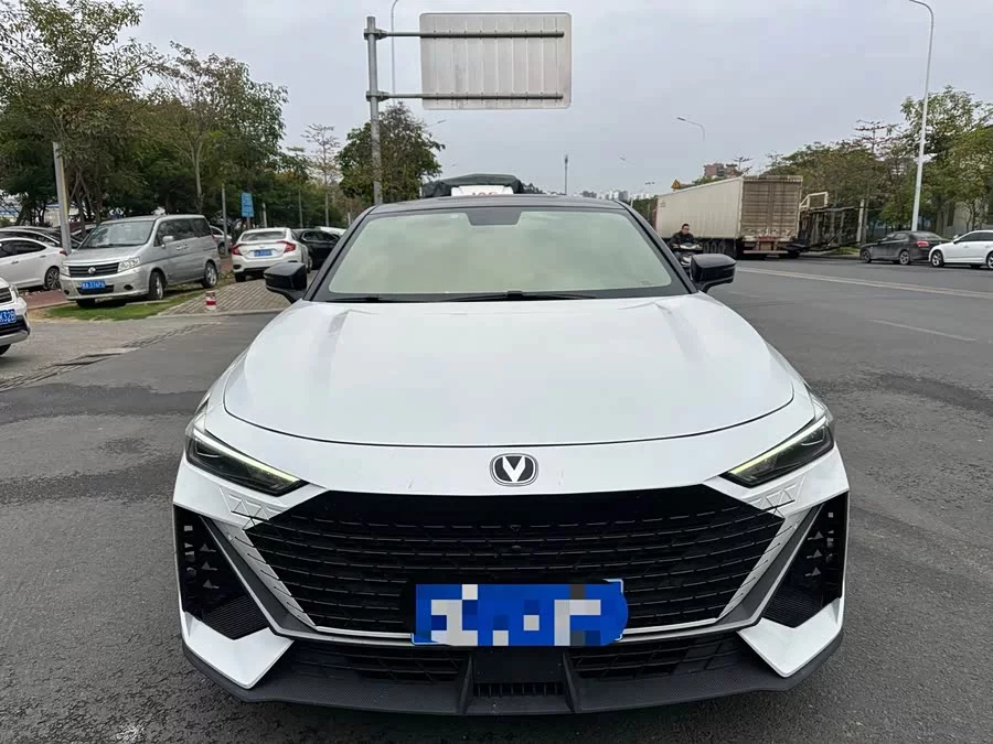Changan UNI-V