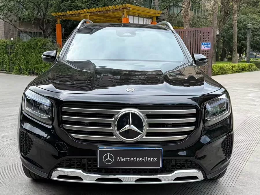 Mercedes Benz GLB