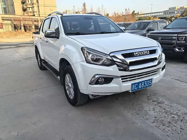 Isuzu D-MAX