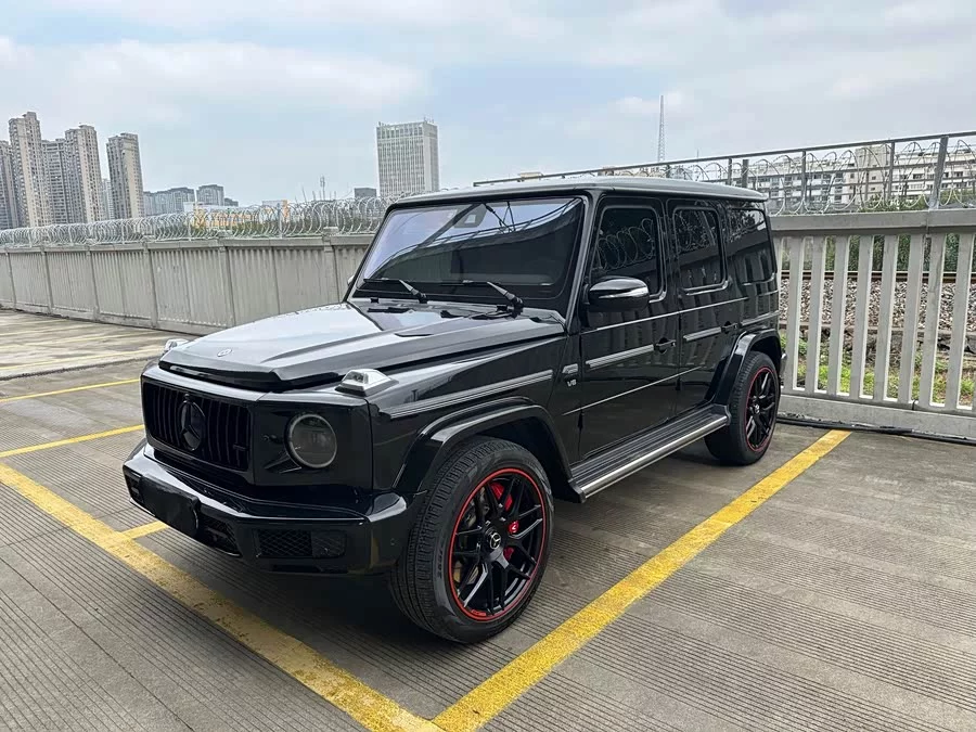 Mercedes Benz G-rated