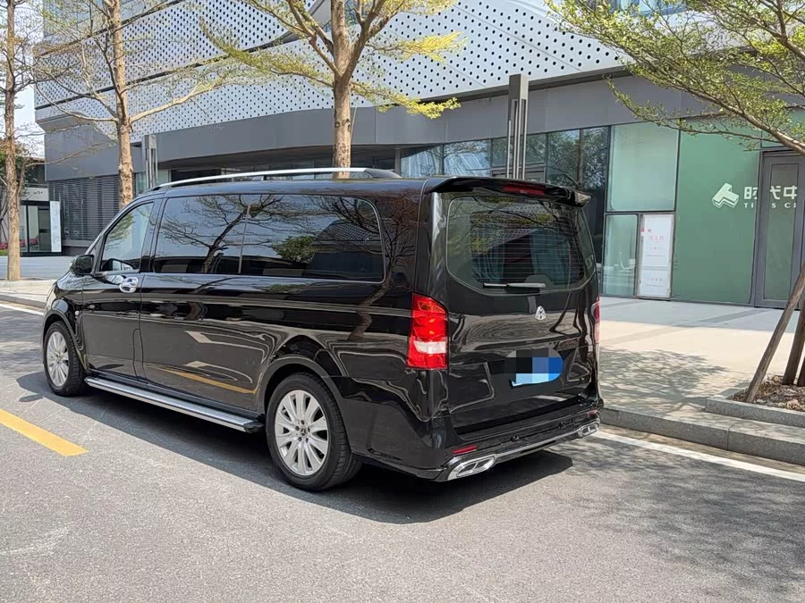 Mercedes Benz Vito