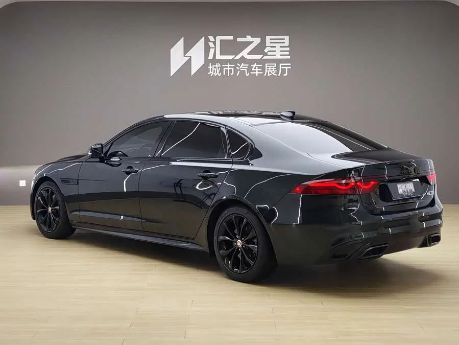 Jaguar XFL