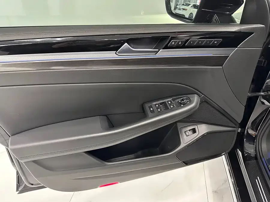 Volkswagen Phaeton / Phideon