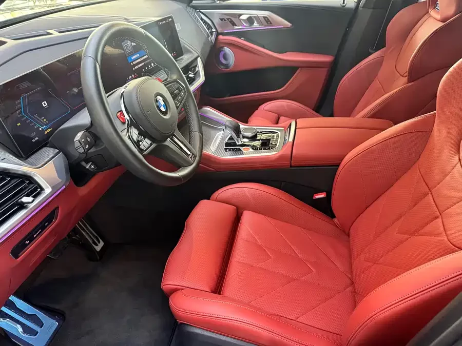 BMW XM