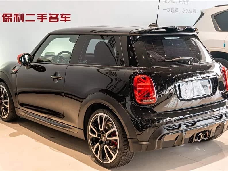 MINI JCW