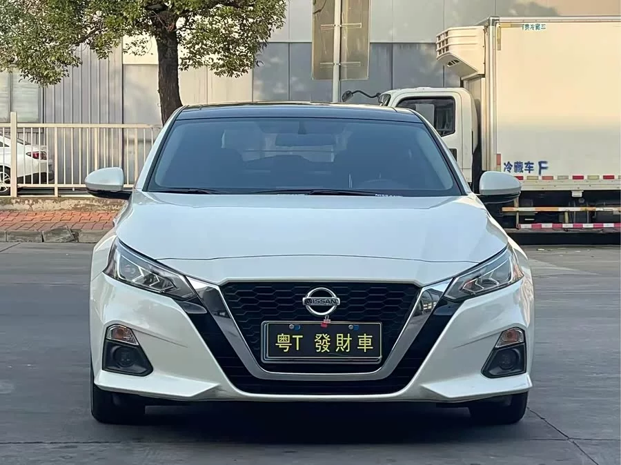 Nissan Teana