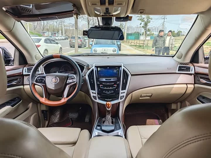 Cadillac SRX