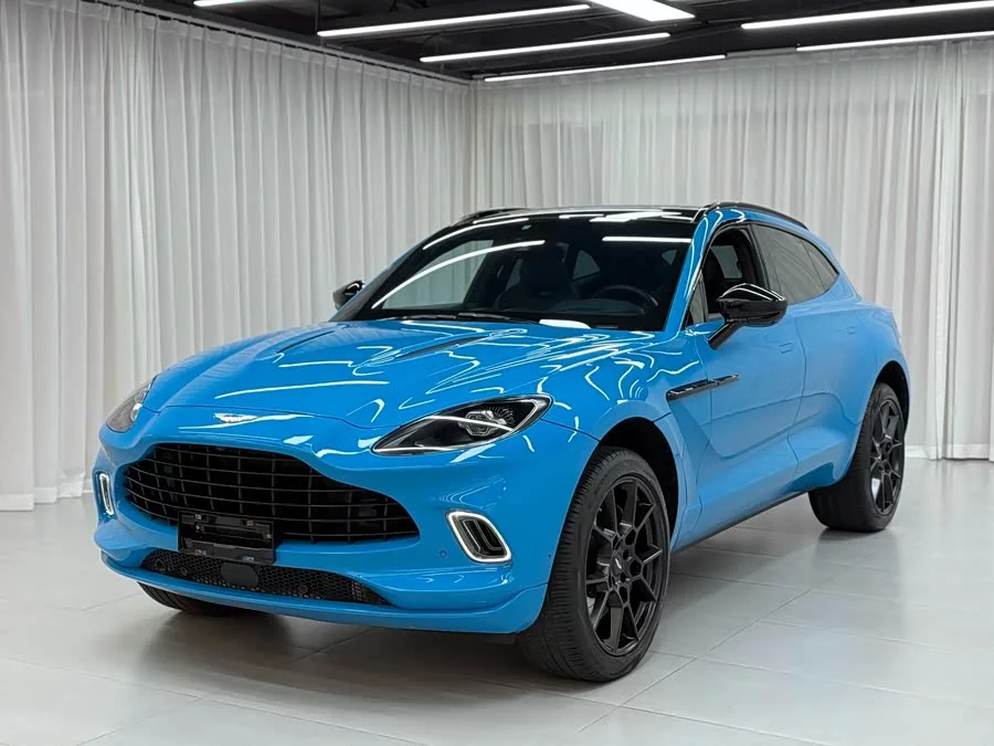 Aston Martin DBX