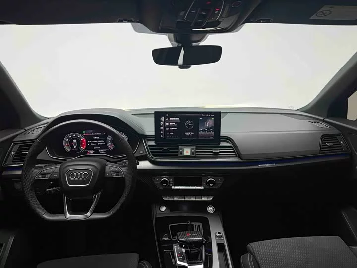 Audi Q5L Sportback
