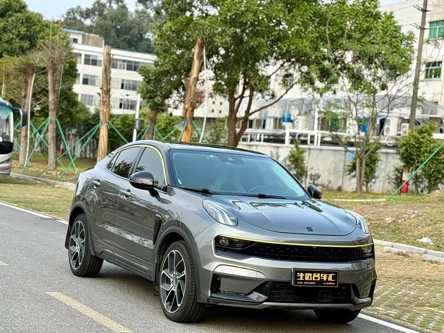 Lynk & Co 05