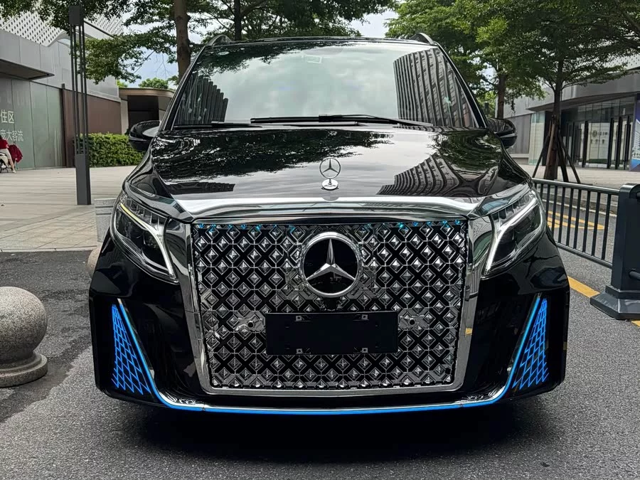 Mercedes Benz Vito