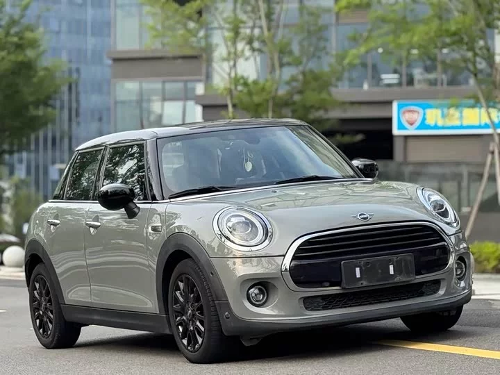MINI 