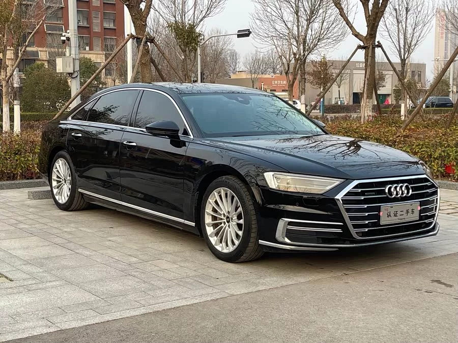 Audi A8