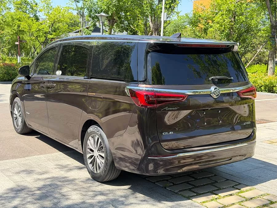 Buick GL8