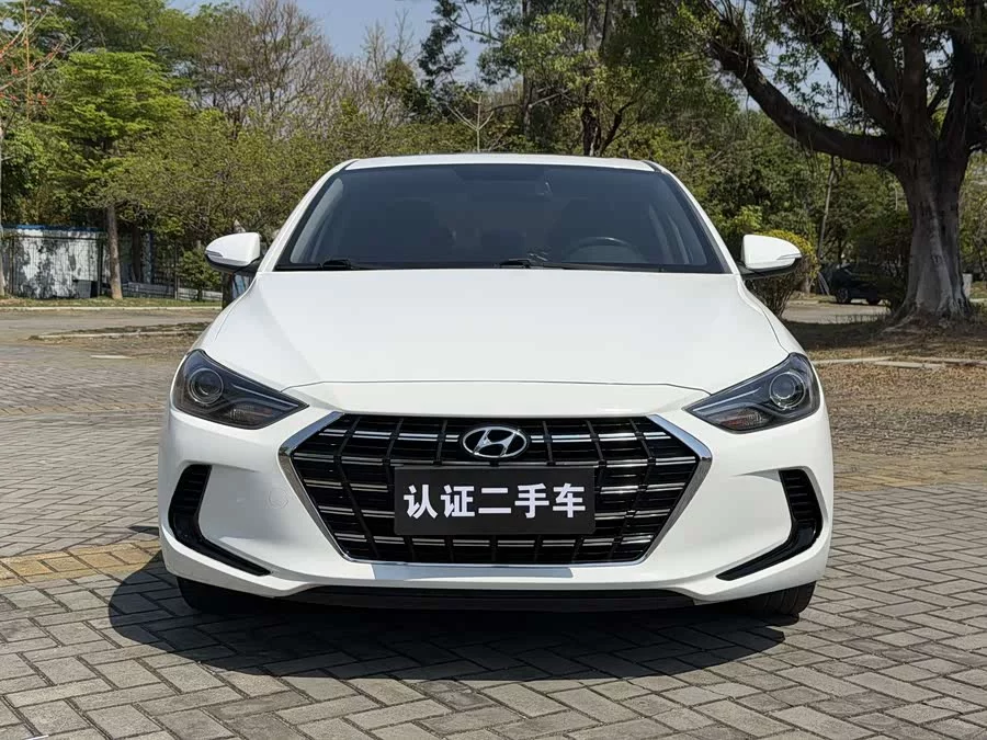 Hyundai elantra