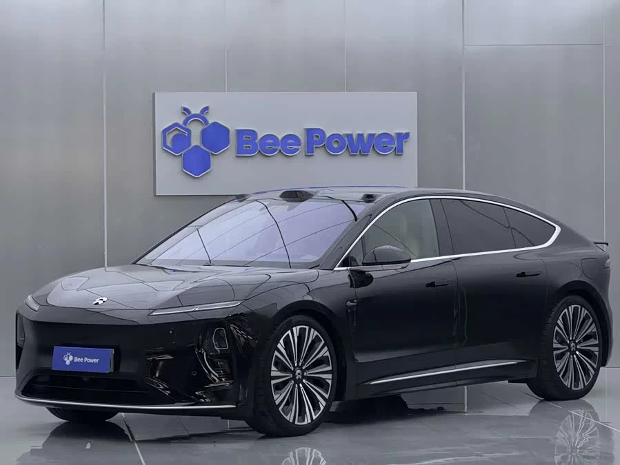 NIO ET9