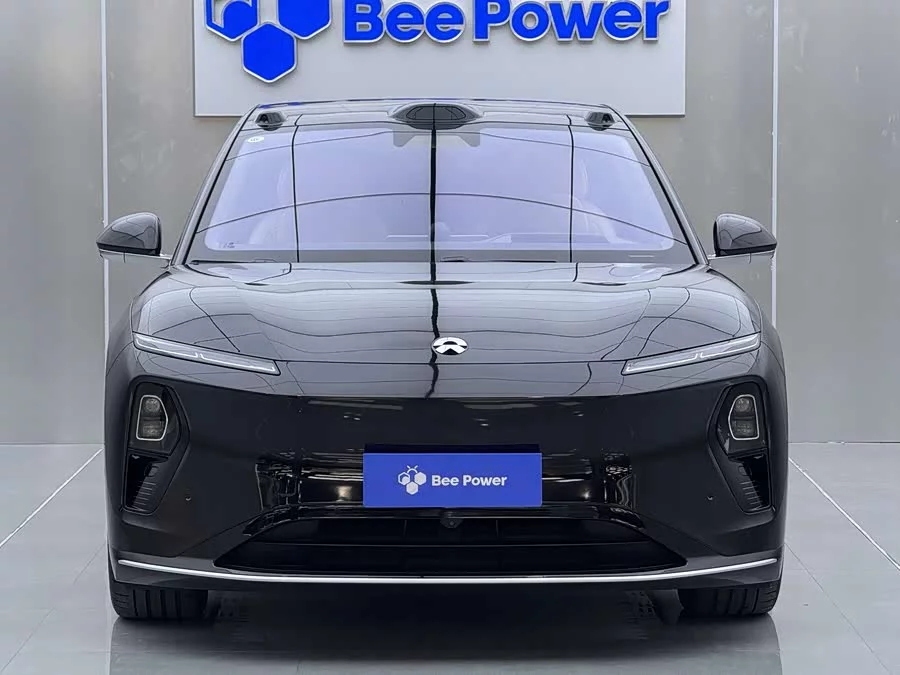 NIO ET9