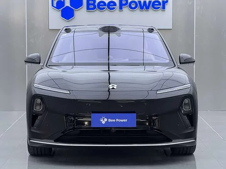 NIO ET9