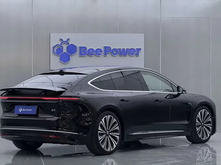 NIO ET9