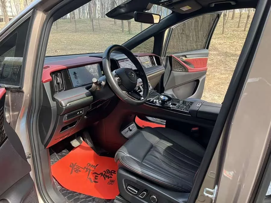 GAC Trumpchi M8
