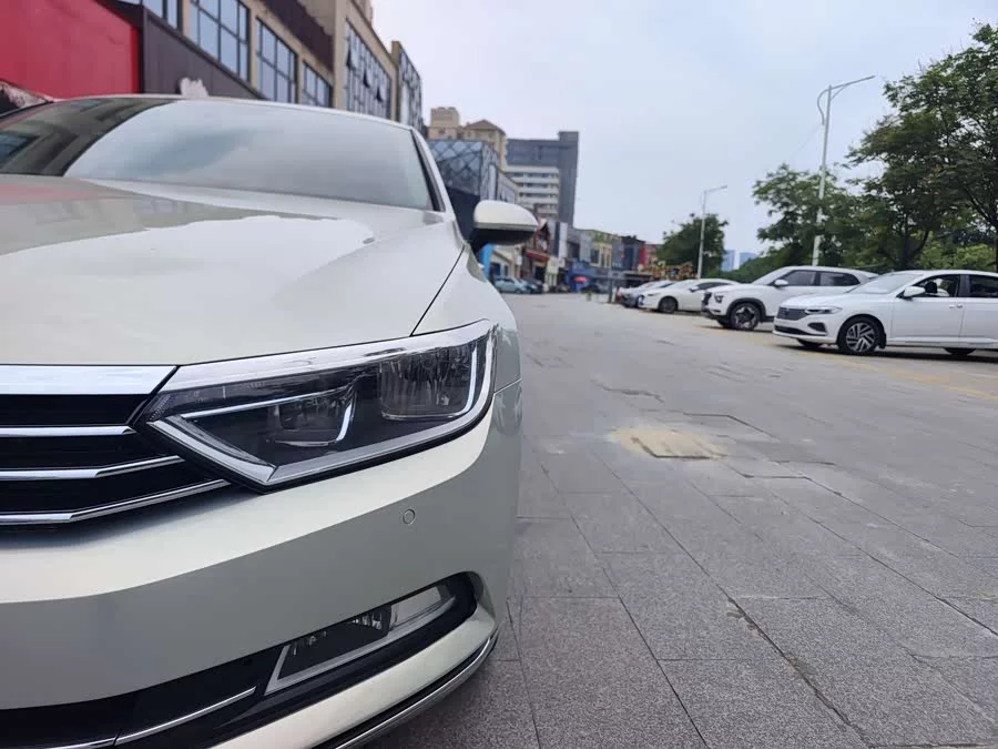 Volkswagen Magotan