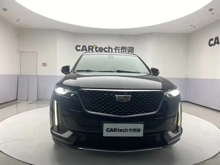 Cadillac XT6