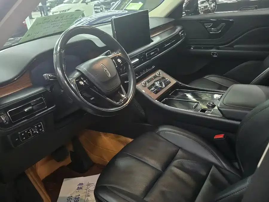 Lincoln Aviator