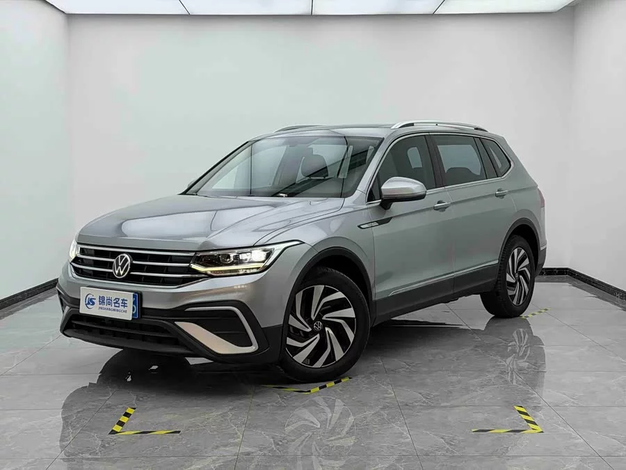 Volkswagen Tiguan L