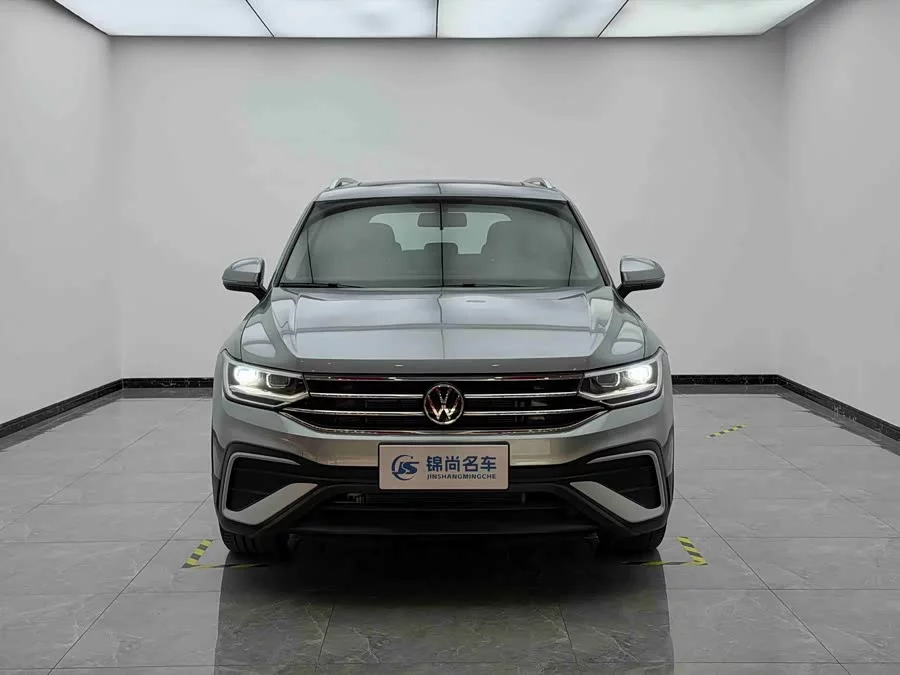 Volkswagen Tiguan L