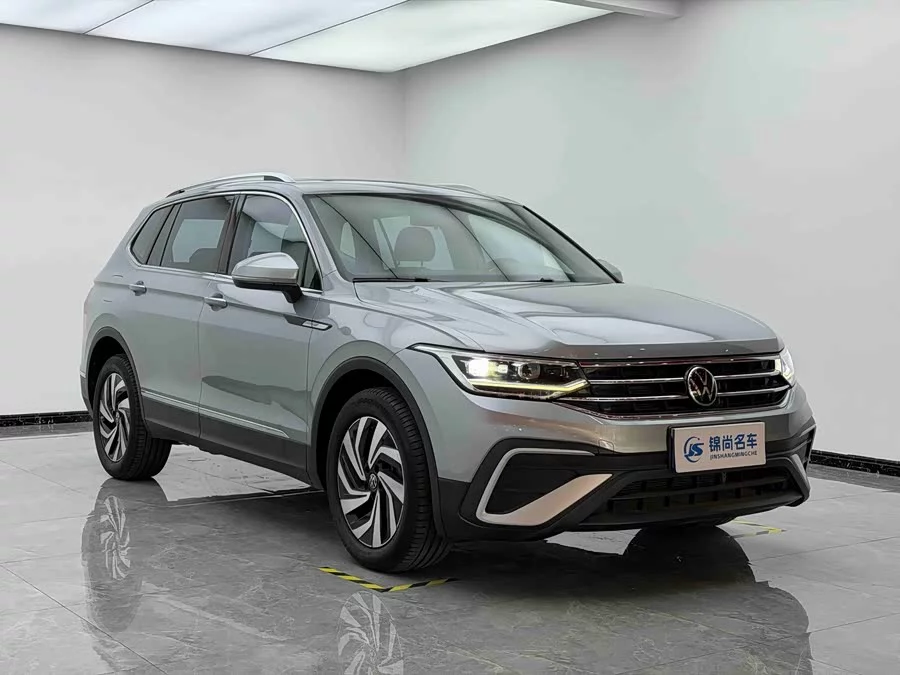Volkswagen Tiguan L