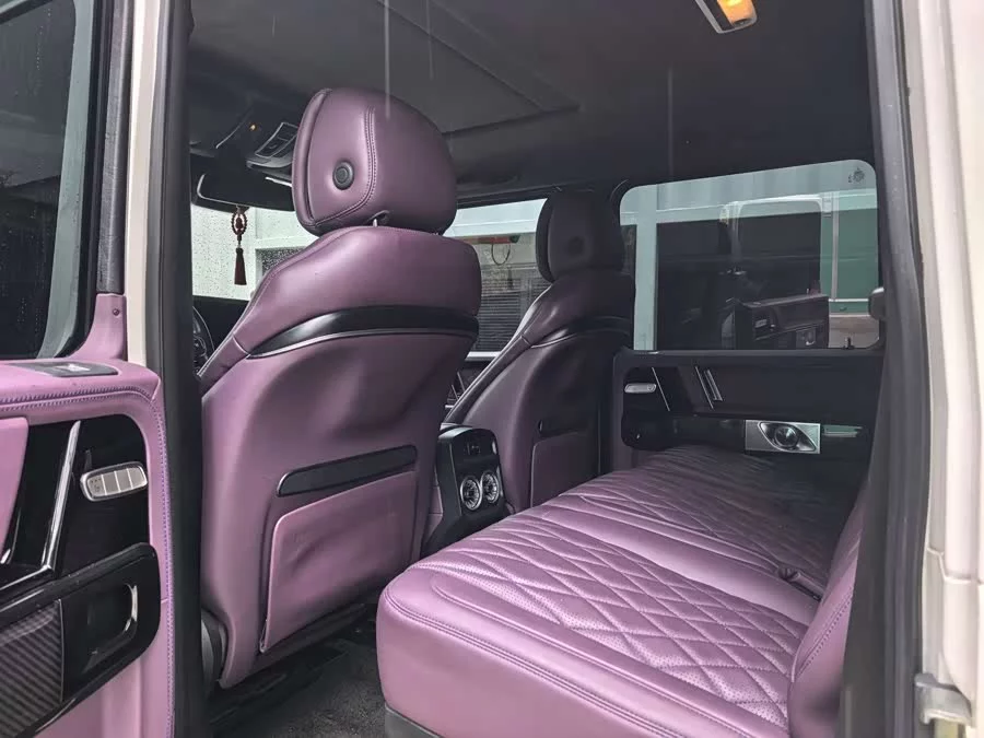 Mercedes Benz G-rated