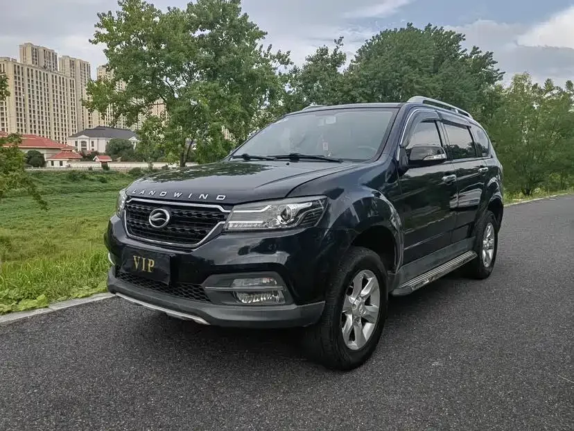 Landwind X8