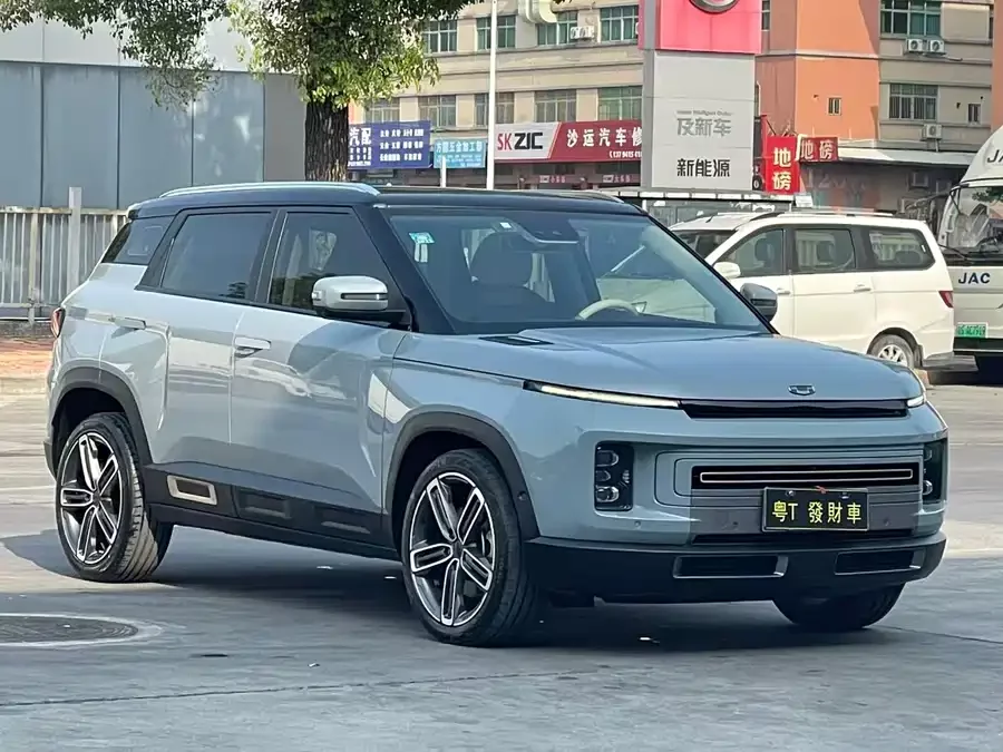 Geely ICON