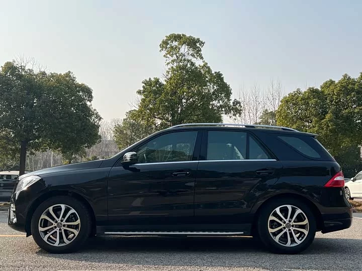 Mercedes-Benz M-Class