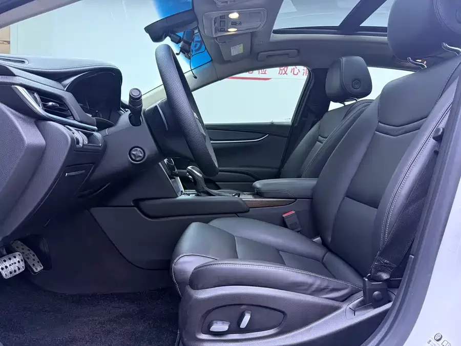 Cadillac XTS