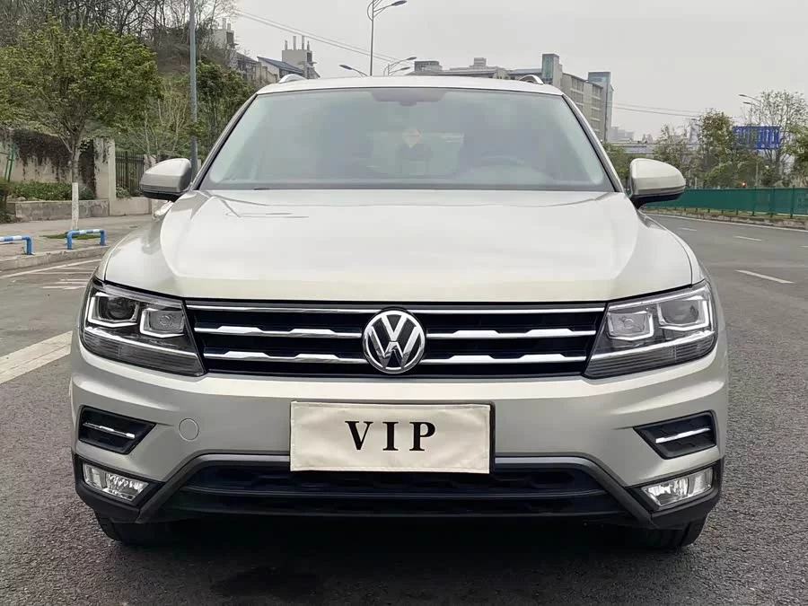 Volkswagen Tiguan L