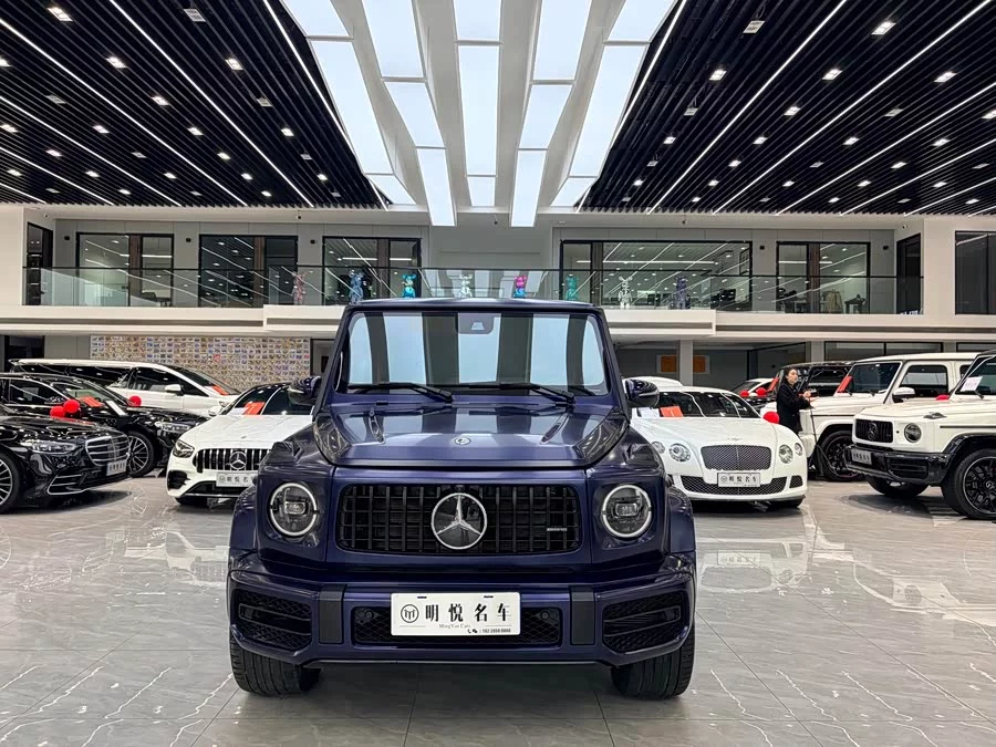 Mercedes Benz G-rated