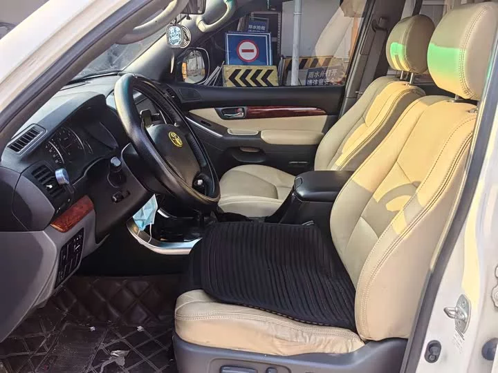 Toyota prado
