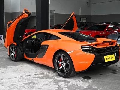 McLaren 650S