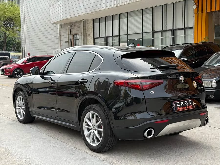 Alfa Romeo Stelvio