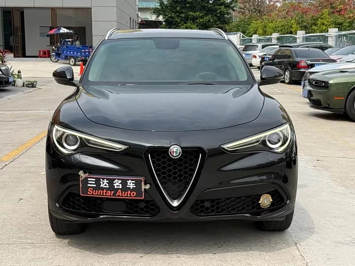 alfa romeo Stelvio