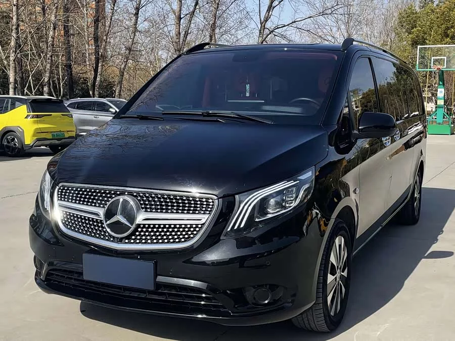 Mercedes Benz Vito
