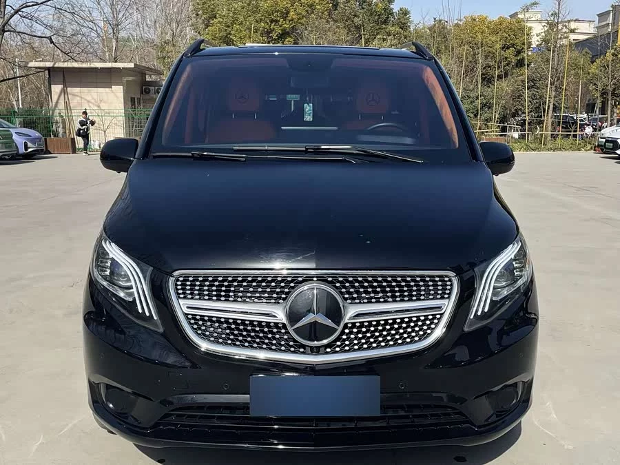 Mercedes Benz Vito