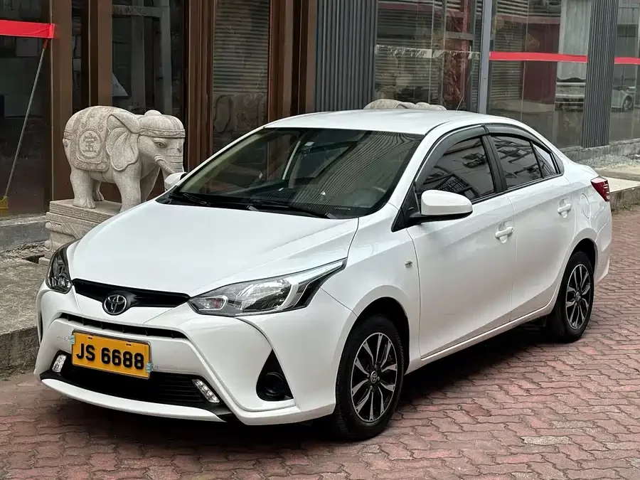 Toyota YARiS L Enjoy