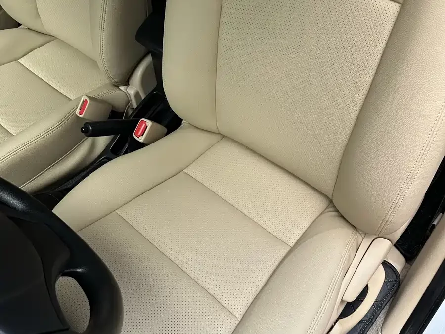 Toyota YARiS L Enjoy